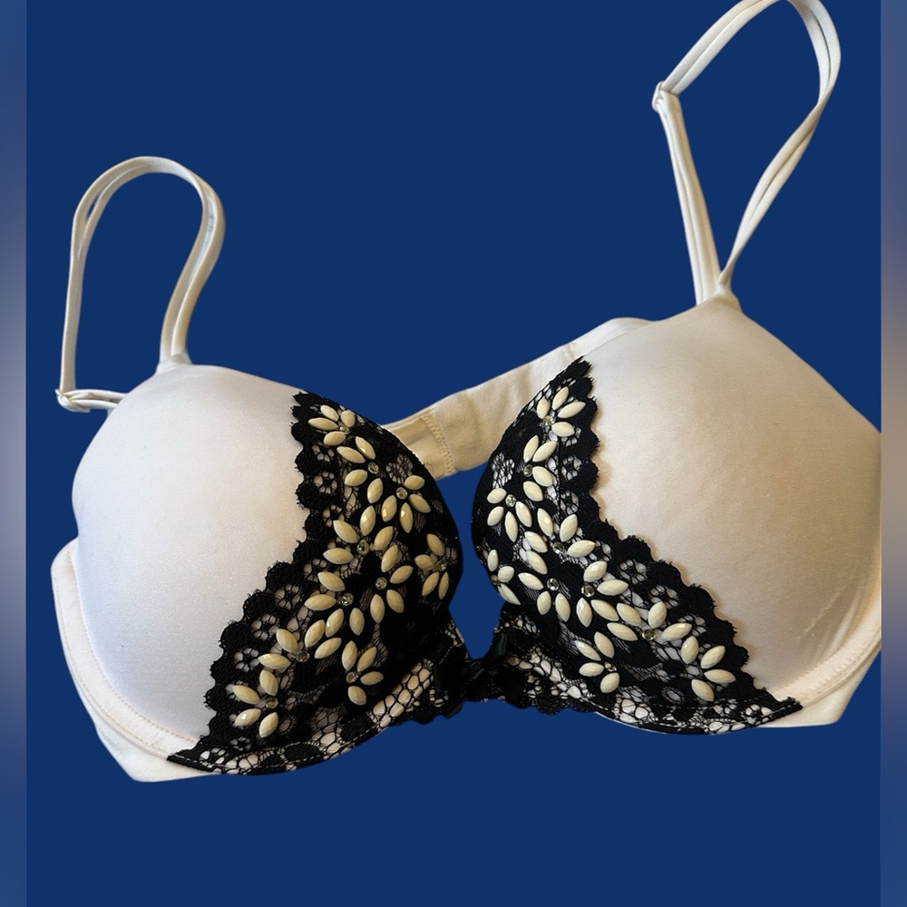 Victoria Secret  34c Bra Beaded Flowers and rhinestones
